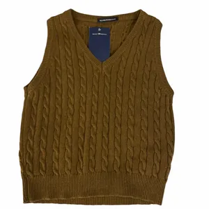 Brandy Melville Marlena Sweater Vest thumbnail 4