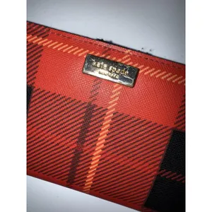 Kate Spade Neda Newbury Lane Plaid Print Red‎ Saffiano Leather Bifold Wallet K thumbnail 2