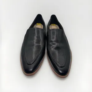 New Vince Camuto Womens Finetta Black Leather Embossed Pointed Toe‎ Loafers 9 thumbnail 3