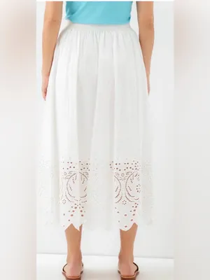 Karen Kane white 💯 cotton elastic waist skirt with eyelet detail. Size MP. NWT. thumbnail 3
