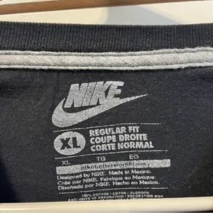 Vintage Nike Graphic T Shirt thumbnail 5