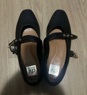 DV by Dolce Vita Flats Black thumbnail 1