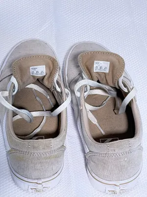 Classic Vans Women’s Canvas Sneakers  thumbnail 4