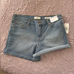Jessica Simpson NWT Midrise Cuff Shorts in Light Denim Wash thumbnail 3