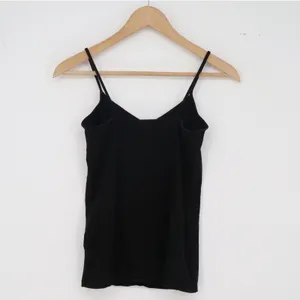 Forever 21 Cami Top Womens M Basic Black Spaghetti Strap V-Neck Excellent thumbnail 3