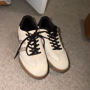 Cream shoes Tan Size 6.5 thumbnail 3