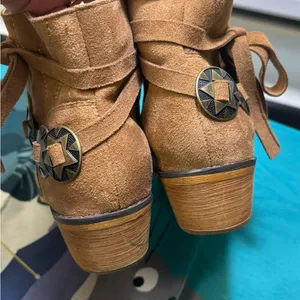 Mi.Mi Valencia Western Style brown booties ankle boots shoes thumbnail 9