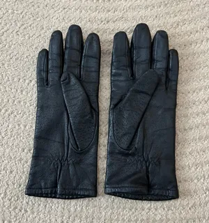 Vintage Black Leather Gloves thumbnail 1