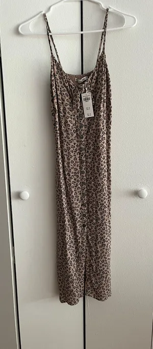 Abercrombie Cheetah Print MIDI Dress thumbnail 1