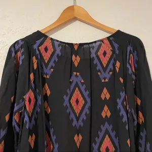 Lucky Brand Amelia Geometric Print Peasant Top SZ Medium‎ Black Blue Boho​ Aztec thumbnail 5