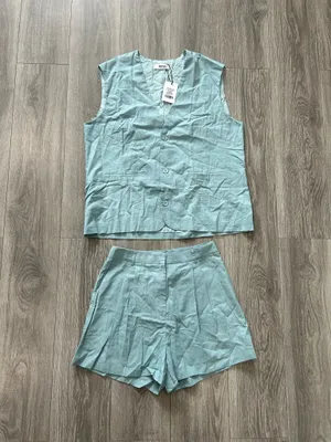 Showpo New Marlee Two Piece Set Linen Vest & Shorts Size Medium MSRP $109 thumbnail 7