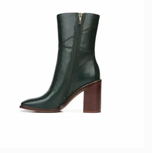 Square Toe Boots thumbnail 2