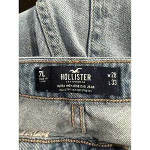 Hollister Ultra High-Rise Dad Jean Light Wash Distressed Blue Denim 7L W28 L33 thumbnail 4