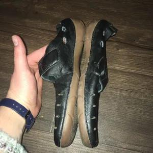 Propet black cutout closed toe leather flats Black Size 7.5 thumbnail 3