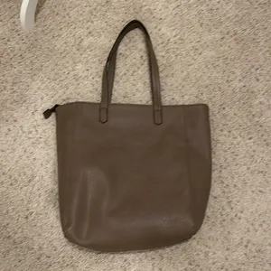Bueno brown tote purse thumbnail 2