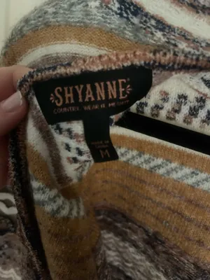Cropped patterned sweater  thumbnail 3
