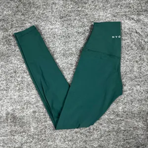 NVGTN Solid Seamless Leggings Women's XS Emerald Green thumbnail 2