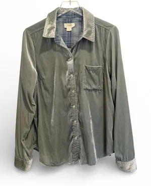 ANTHROPOLOGIE MAEVE Karina Velvet Button Down Top in Sage Green size 10‎ thumbnail 1