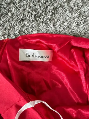 Berlin Nova Prom Dress Red thumbnail 4