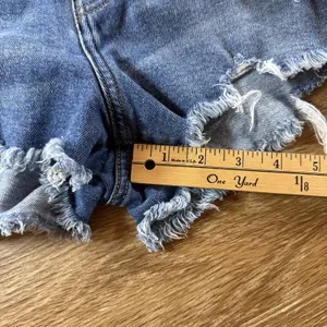 Abercrombie & Fitch Women's High Rise Distressed Denim Shorts Size 6 28 thumbnail 6