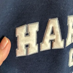 Hard Rock Cafe Philadelphia Embroidered Navy Blue Sweatshirt Size Medium thumbnail 3