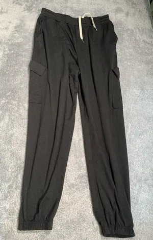 Vuori Black Cargo joggers sweatpants thumbnail 1