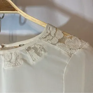 Anthropologie Pins and Needles Ivory White Semi-Sheer Lace Tunic Blouse Top XS thumbnail 3