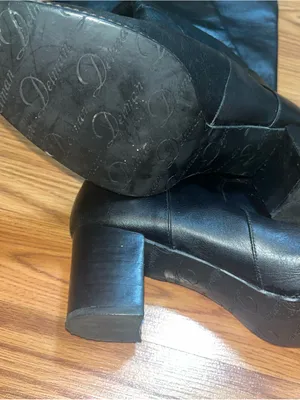 Classic Black Leather Knee thumbnail 7