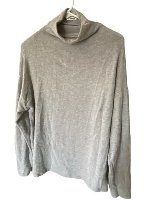 Reformation‎ Gray Sweater thumbnail 1