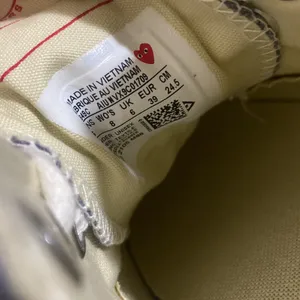 Comme des Garcons Play x Converse Play One Heart Sneakers Women size 8 Men 6 thumbnail 4