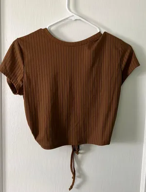 Open Back Crop Top Brown Size M thumbnail 1