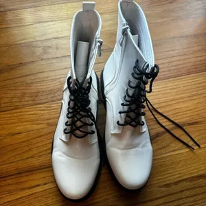 Weeboo White Chunky Combat Boots Size 10 Platform Grunge Streetwear Chic thumbnail 3