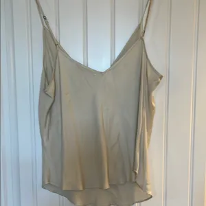 Abercrombie & Fitch Elegant cream Camisole thumbnail 4
