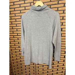 Maurices Gray Cowl Neck Sweatshirt Size‎ XS thumbnail 2