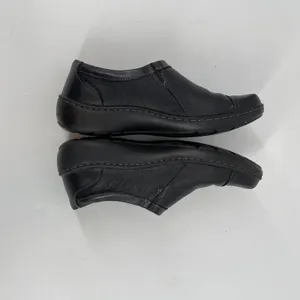 Clarks Womens Black Leather Side‎ Zip Comfort Slip On Shoes thumbnail 7
