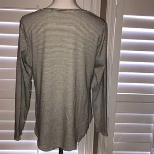 OLD Navy thumbnail 3