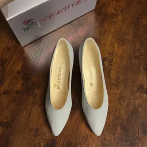 1980s Coloriffic ‘Sondra’ Powder Blue Pumps Size 8 thumbnail 9