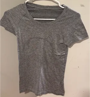 Lululemon Swiftly Tech Short Sleeve 2.0 thumbnail 1