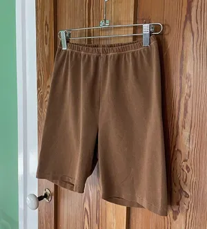 SKIMS Outdoor Basic Bike Short Tigers Eye - Women’s Sz Medium thumbnail 4