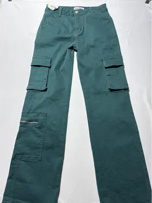 Disclosure High Rise Cargo Pants W7/L32 in Forest Green - St thumbnail 1