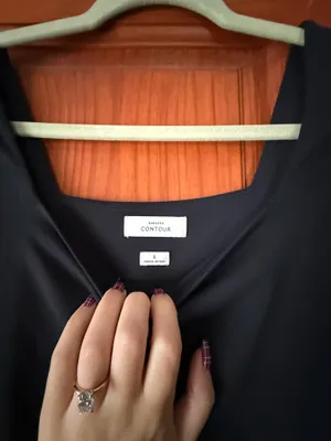Aritzia Babaton Bodysuit Square Neck Long Sleeve thumbnail 2