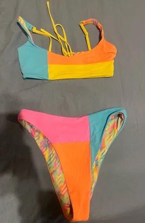Double sided swim suit Multiple Size M thumbnail 1