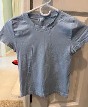 Aritzia Seamless Top thumbnail 1