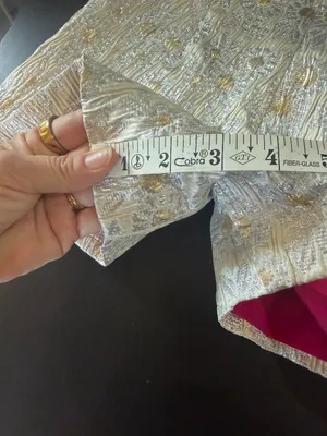 Trina Turk Metallic Brocade Shorts Gold & Silver with Hot Pink Lining Size 0 thumbnail 9
