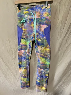 Lululemon Cargo Super-High-Rise Hiking Tight 25" thumbnail 2