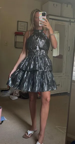 Dress thumbnail 1
