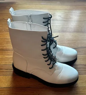 Weeboo White Chunky Combat Boots Size 10 Platform Grunge Streetwear Chic thumbnail 1