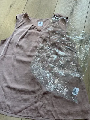 Cabi NWOT Bloom Button Up Blouse Fawn Tan Size Large Style 3603 Sleeveless Satin thumbnail 9