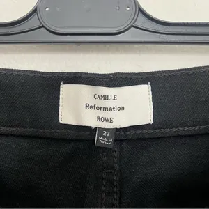 Reformation Rowe Mid Rise Relaxed Straight Jeans – Chic Black Sustainable - 27 thumbnail 6