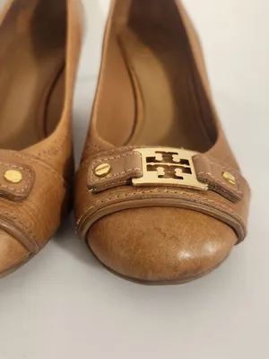 Tory Burch Brown Wedge Shoes with Gold-Tone Accents Size 9.5 Flaw thumbnail 3